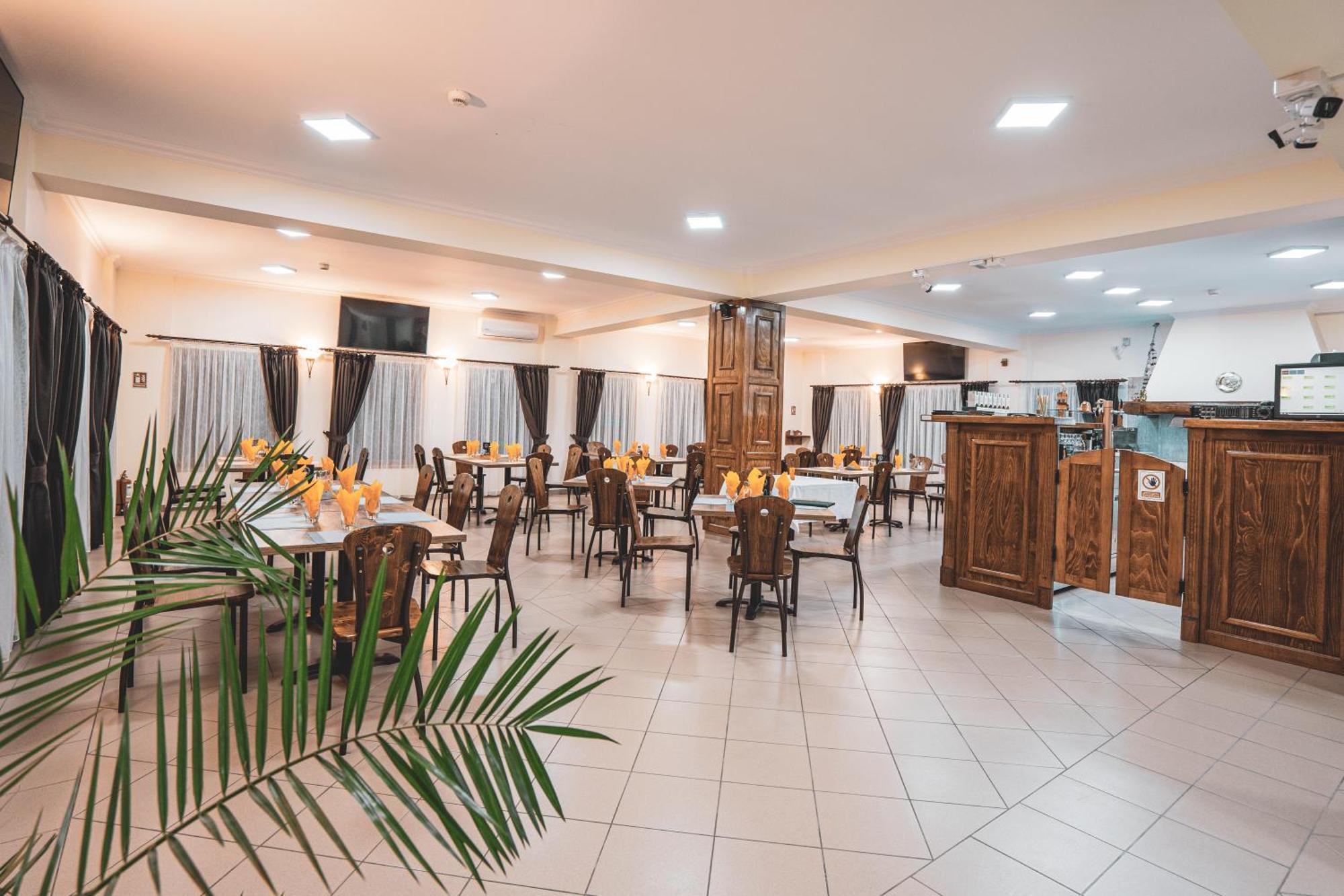 Hotel Rabbit Bran Моечу-де-Жос Экстерьер фото