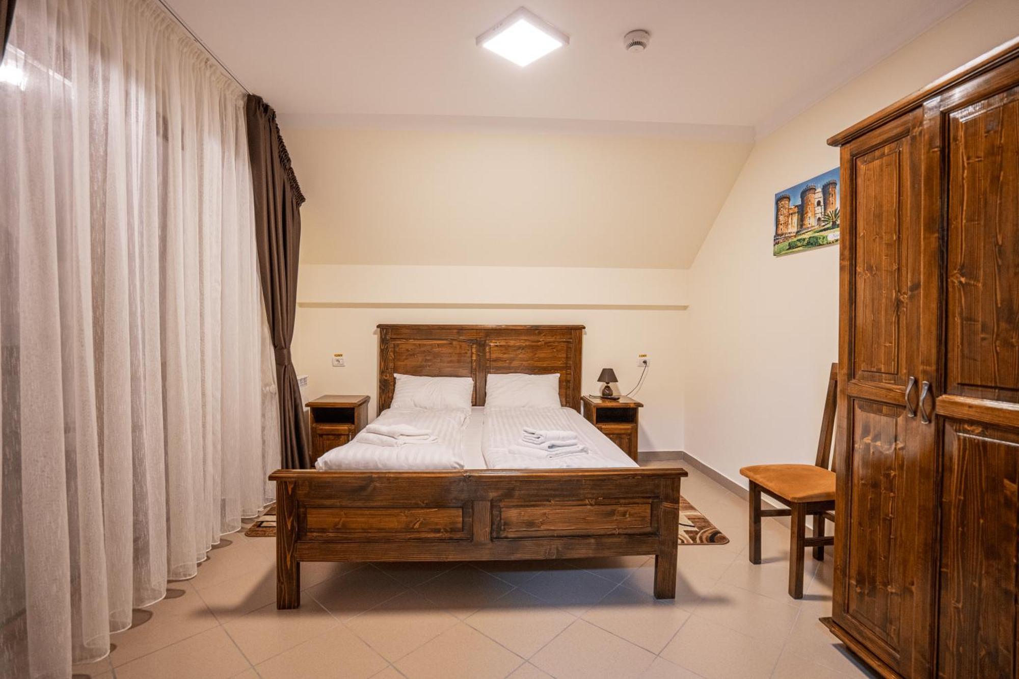 Hotel Rabbit Bran Моечу-де-Жос Экстерьер фото