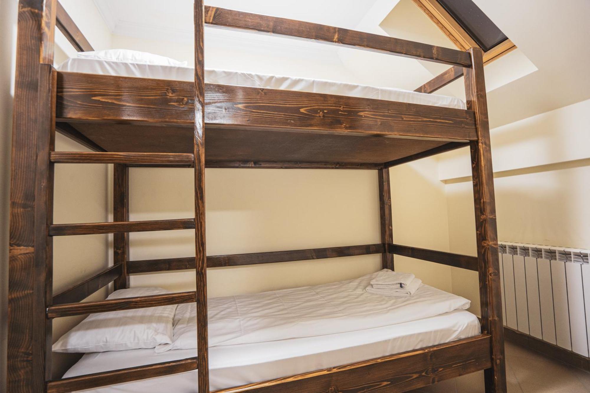Hotel Rabbit Bran Моечу-де-Жос Экстерьер фото