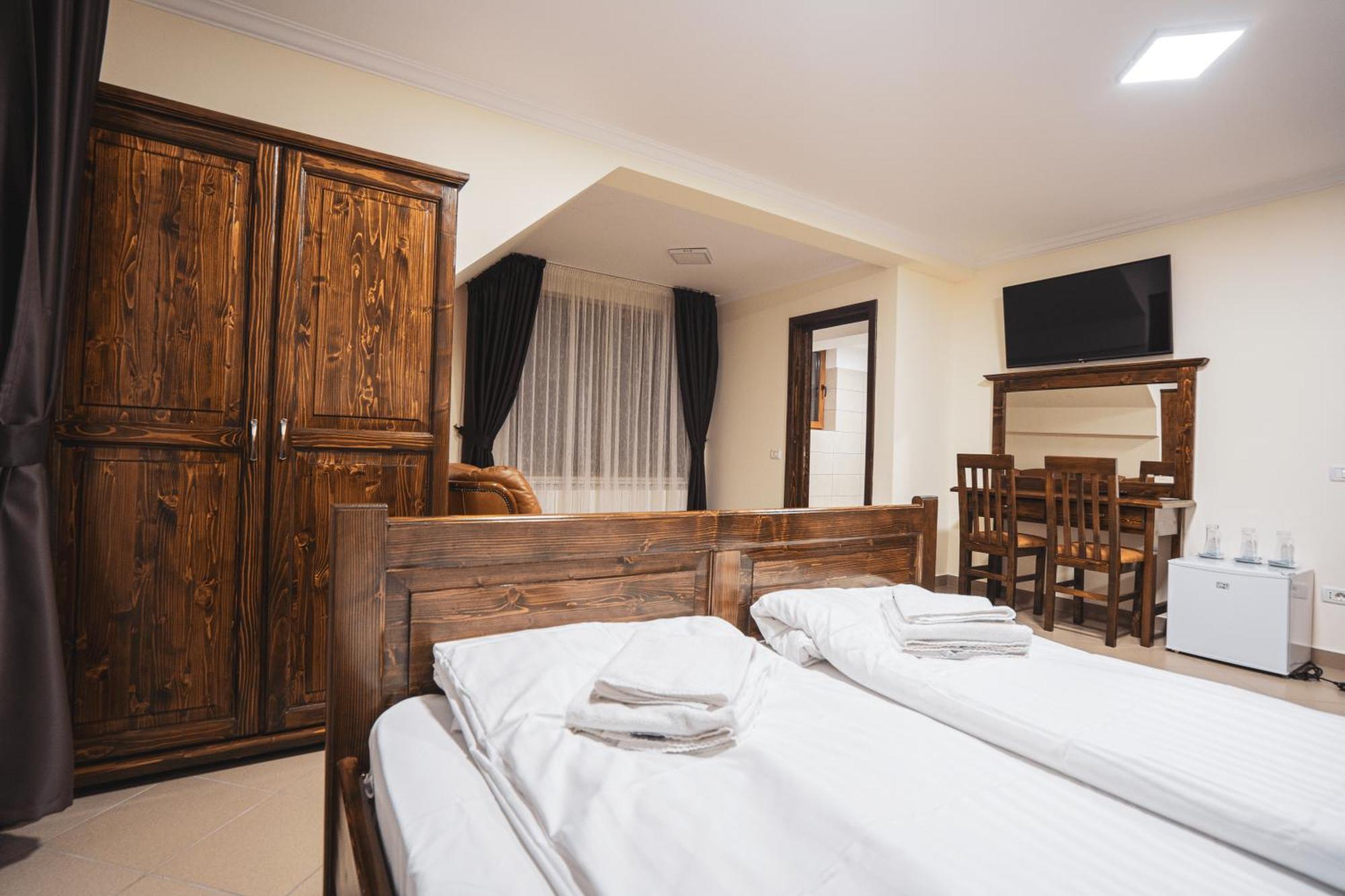Hotel Rabbit Bran Моечу-де-Жос Экстерьер фото