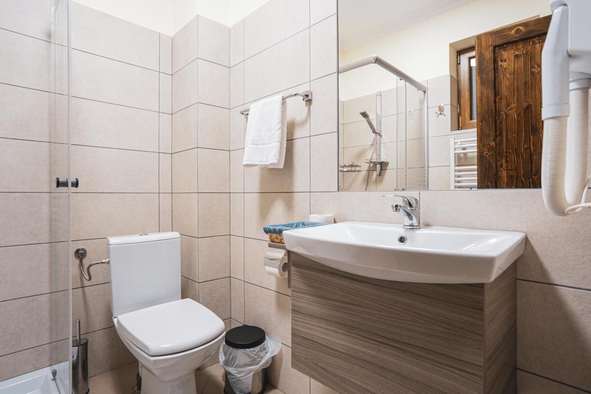 Hotel Rabbit Bran Моечу-де-Жос Экстерьер фото